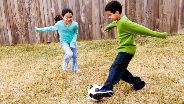 Miért nélkülözhetetlen a rendszeres edzés, sportolás gyerekkorban?